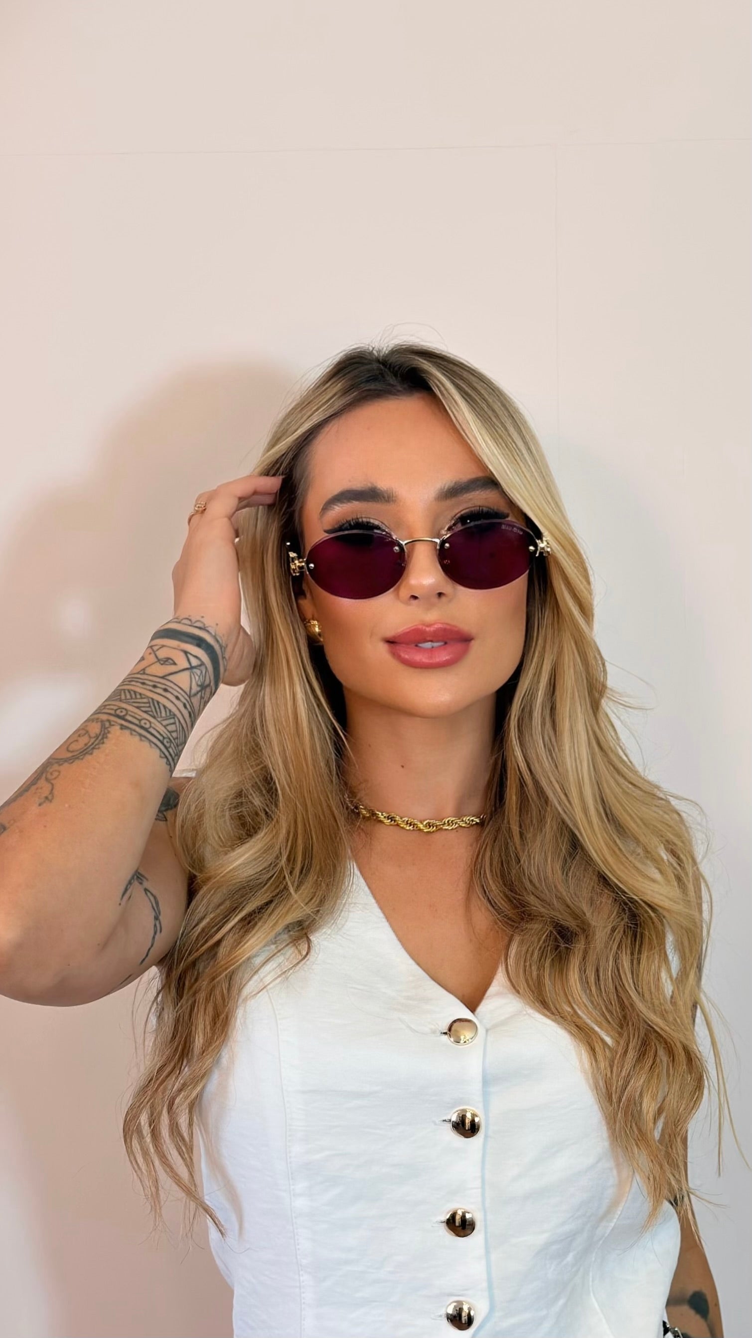 Óculos Redondo Miu Miu Lente Rosa Logo Dourado