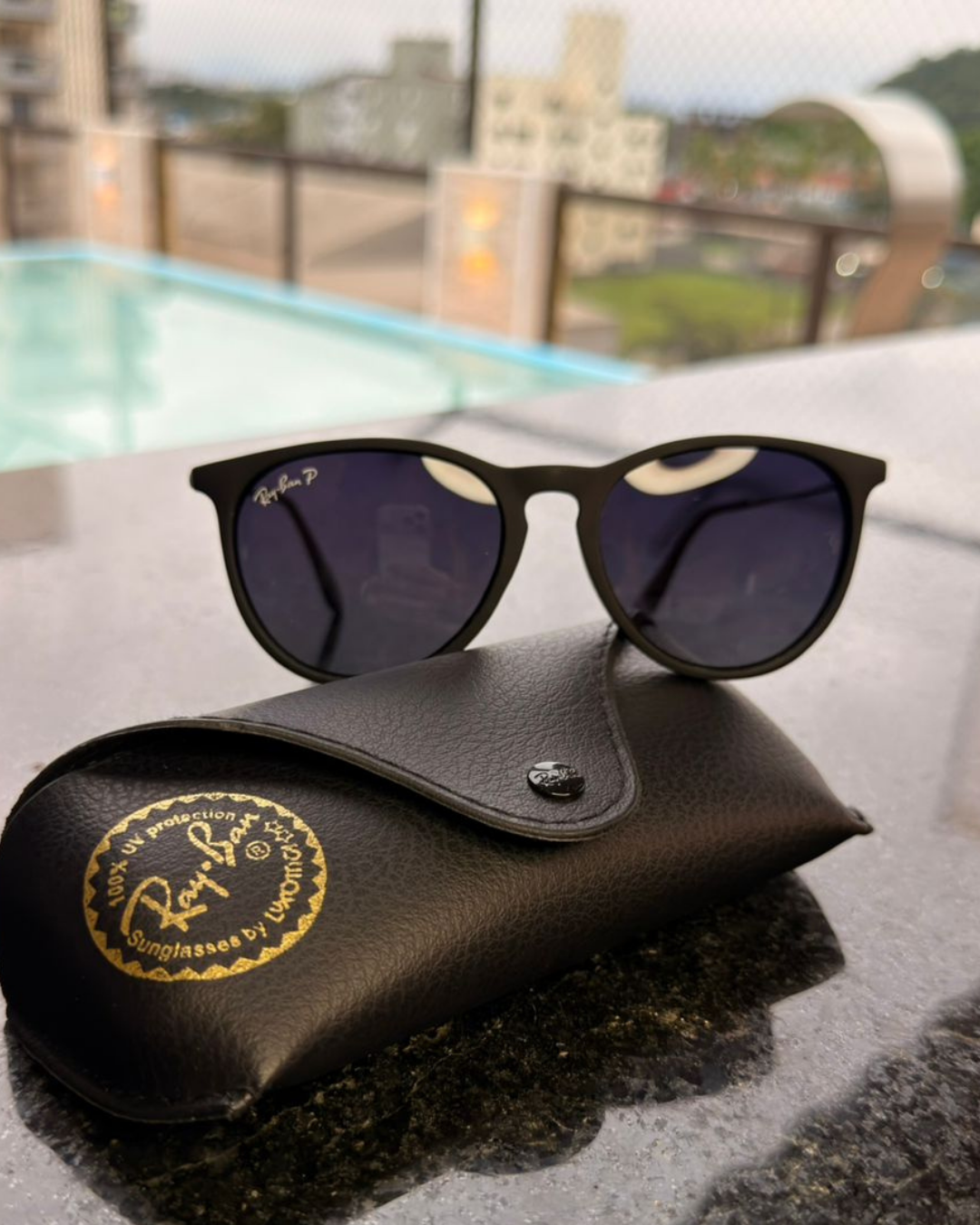 Óculos de Sol Ray-Ban Erika Polarizado Preto Fosco