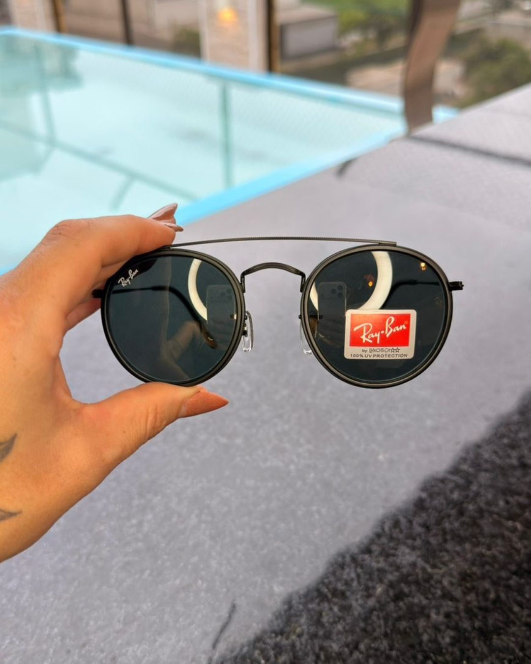 Óculos de Sol Ray-Ban Round Double Bridge Preto Clássico