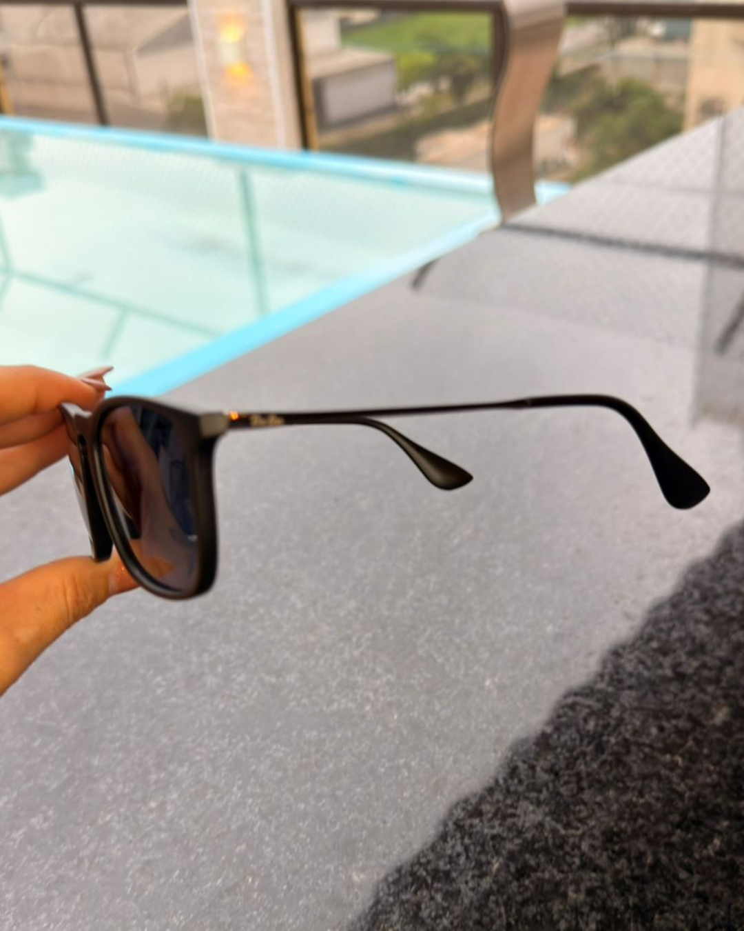Óculos de Sol Ray-Ban Erika Polarizado Preto Fosco