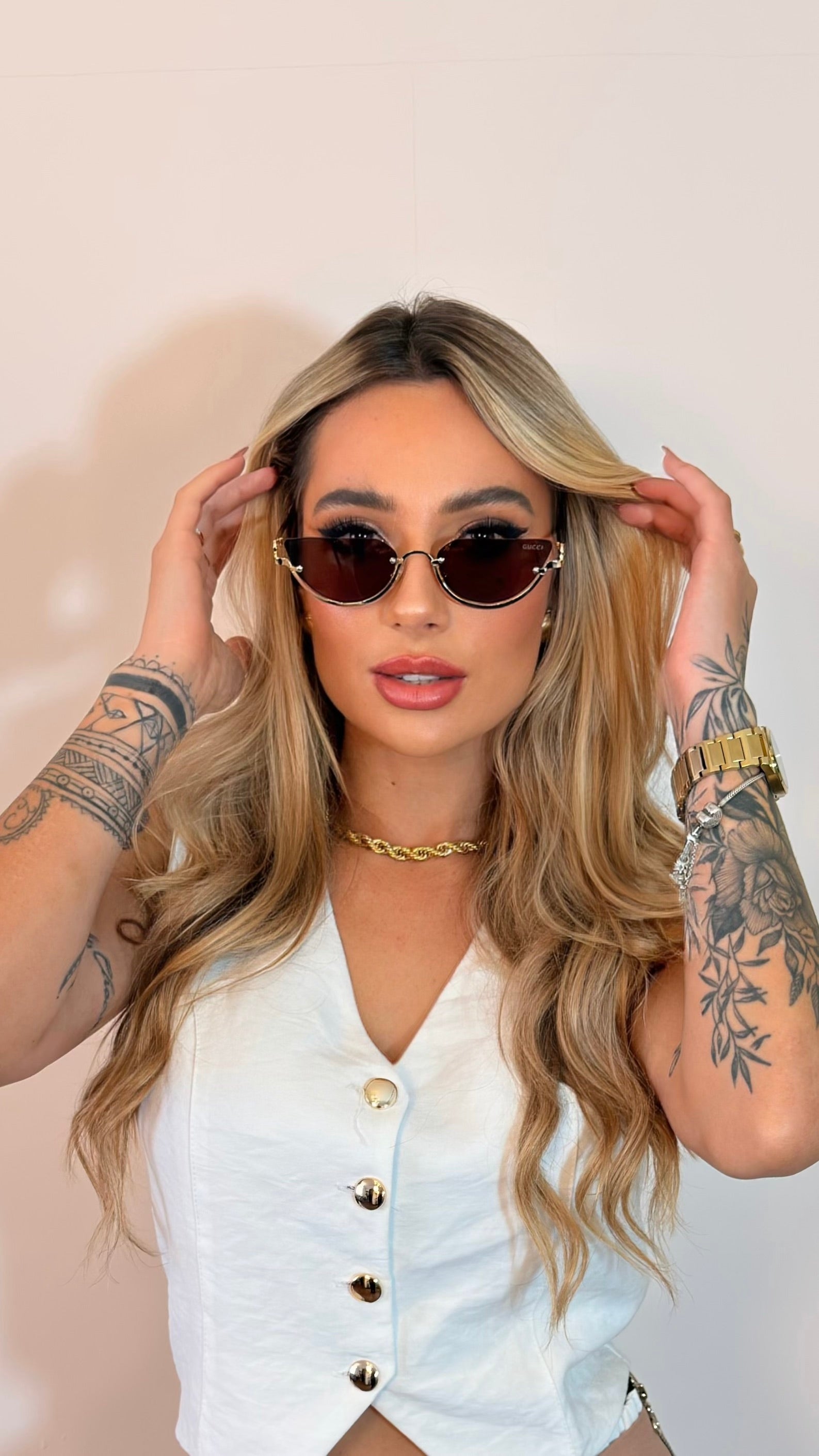 Óculos de Sol Gatinho Gold com Lentes Degradê
